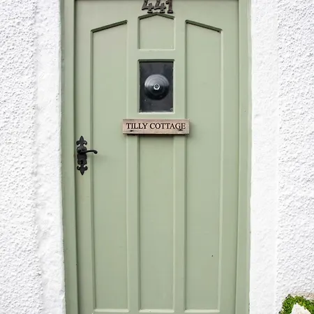 Tilly Cottage - Overlooking Pendle Hill Barrowford Exterior photo
